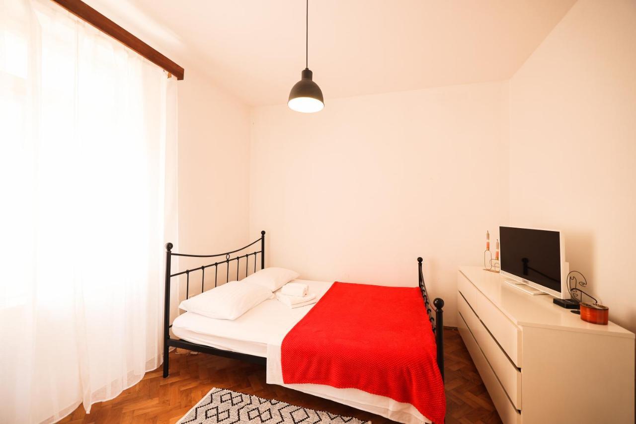 Cozy Studio Apartments In City Centar Stosija Zára Kültér fotó