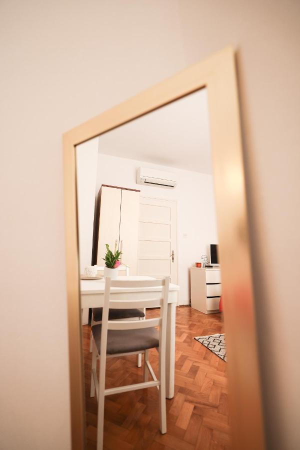 Cozy Studio Apartments In City Centar Stosija Zára Kültér fotó